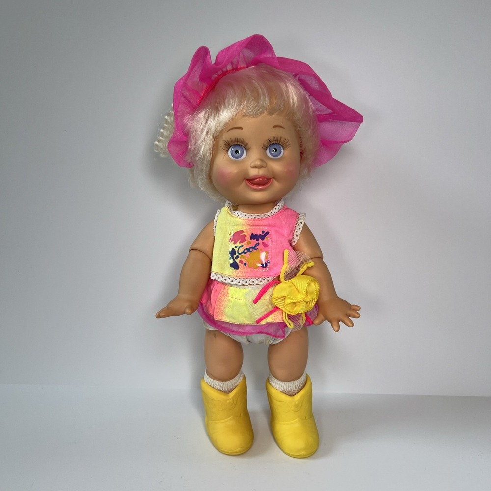 Vintage 1990 Galoob Baby Face So Delightful DeeDee #8 Complete Outfit